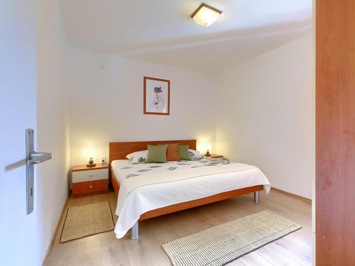 Apartment Zrinka-2 By Interhome ポレッチ エクステリア 写真