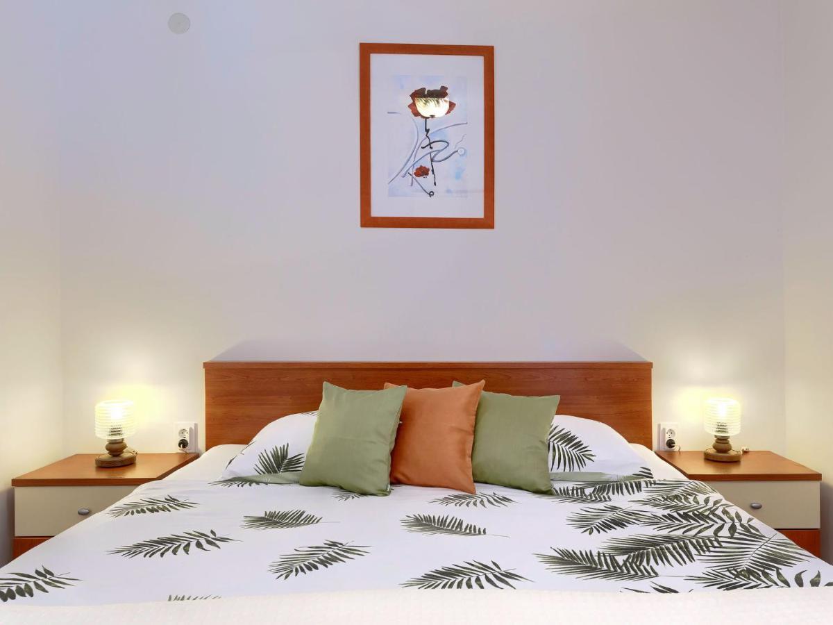 Apartment Zrinka-2 By Interhome ポレッチ エクステリア 写真